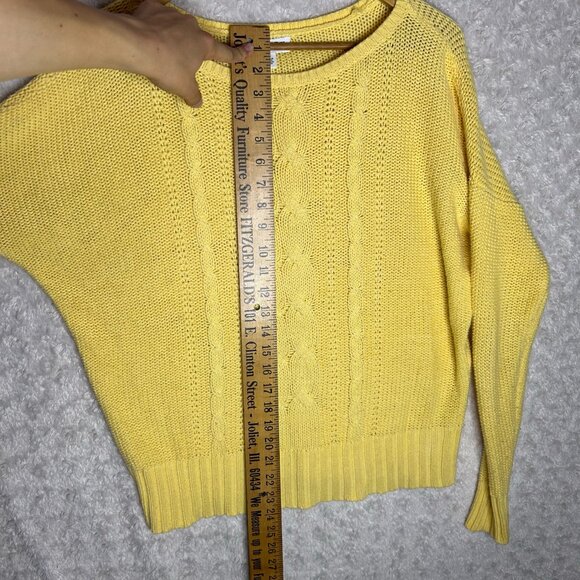St. John’s Bay Women's Bright‎ Yellow Cable Knit Round Neck Sweater Size Large - Picture 5 of 6